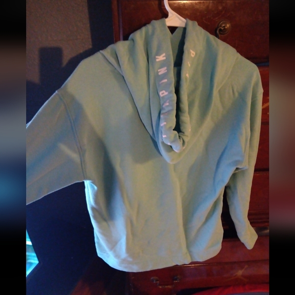 VS PINK HOODIE - Picture 4 of 4